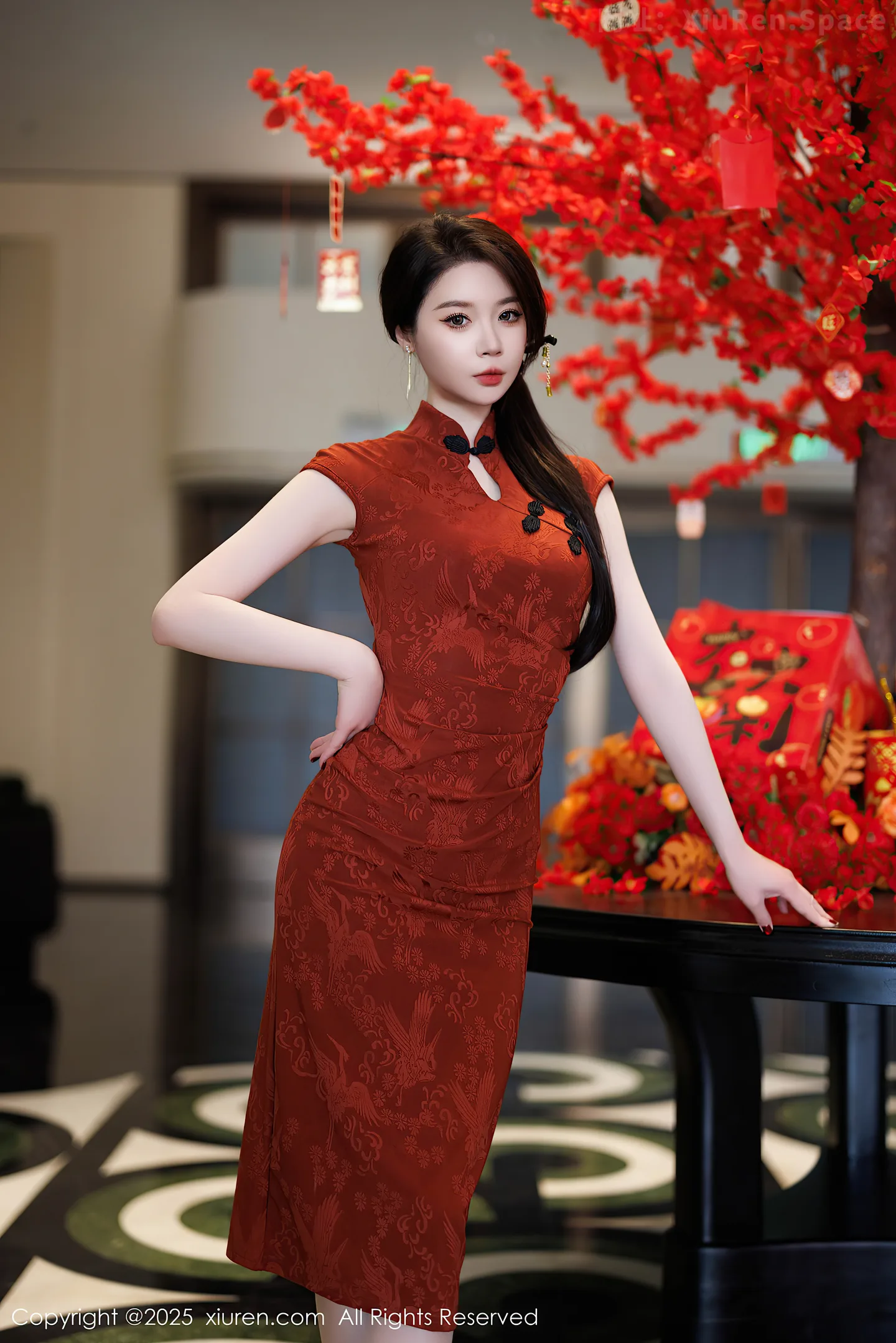 图片[3]-[XiuRen秀人网] VOL.9812 模特梦心玥性感红色旗袍服饰露红色内衣秀高挑曼妙身姿诱惑写真91P-秀人网官方网站